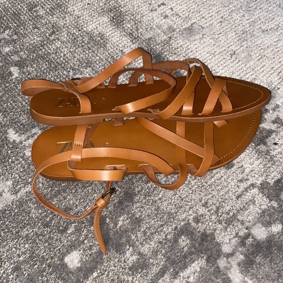 Gently worn Zara Tan Strappy Sandals - Picture 2 of 2